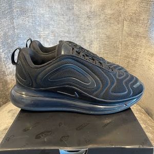 Nike Air Max 720 Black Anthracite Men 8 Women 9.5